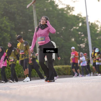 Runner Photo 6495250