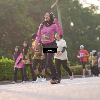Runner Photo 6495262
