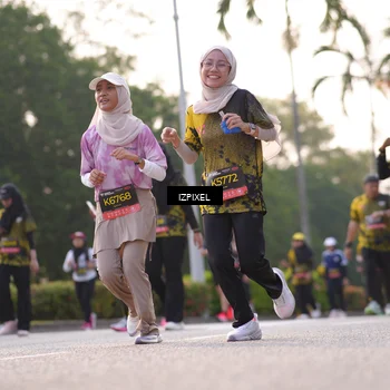 Runner Photo 6495360