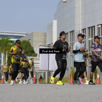 Runner Photo 6495375