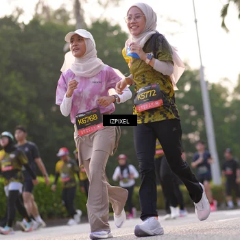 Runner Photo 6495393