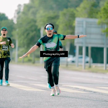 Runner Photo 6495415