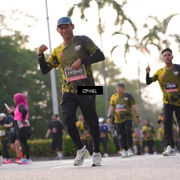 Runner Photo 6495422