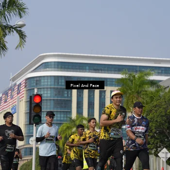 Runner Photo 6495425