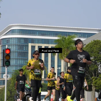 Runner Photo 6495448