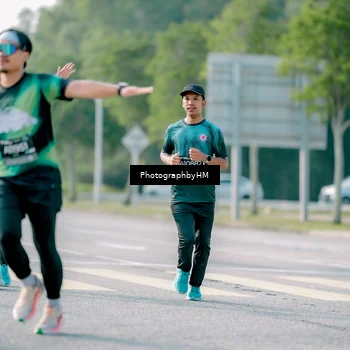 Runner Photo 6495475
