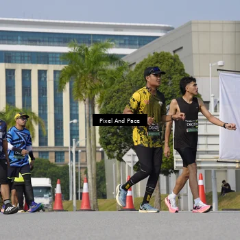 Runner Photo 6495476