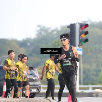 Runner Photo 6495498