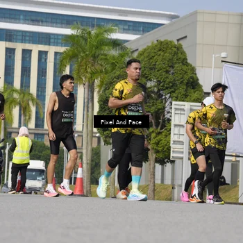Runner Photo 6495526