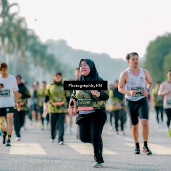 Runner Photo 6495672