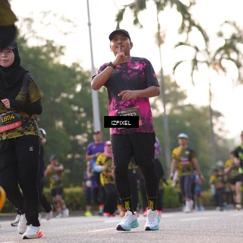 Runner Photo 6495707