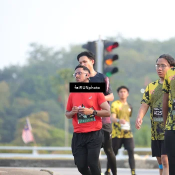 Runner Photo 6495730