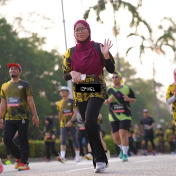 Runner Photo 6495753