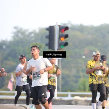 Runner Photo 6495891