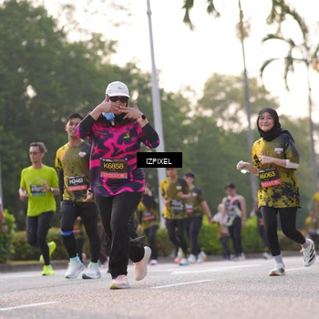 Runner Photo 6495909