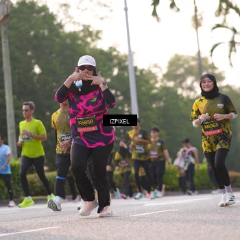 Runner Photo 6495912