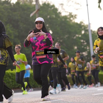 Runner Photo 6495935