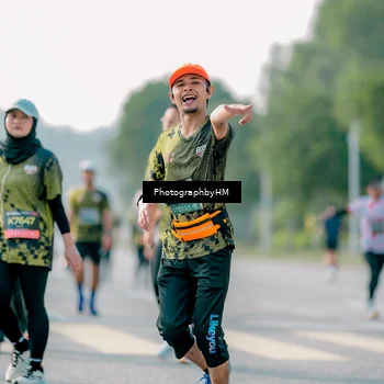 Runner Photo 6496000