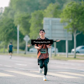 Runner Photo 6496019