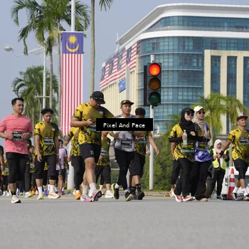 Runner Photo 6496030