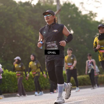 Runner Photo 6496056