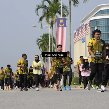 Runner Photo 6496060