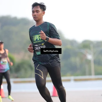 Runner Photo 6496076