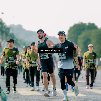 Runner Photo 6496102