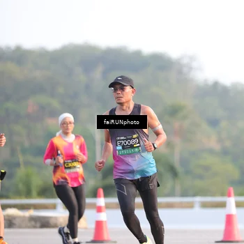 Runner Photo 6496105