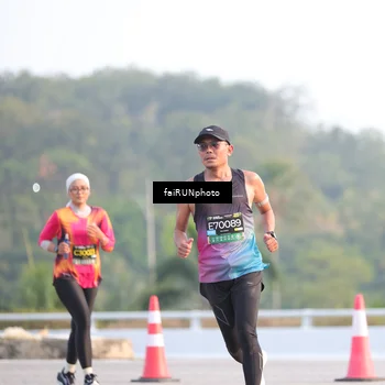 Runner Photo 6496112