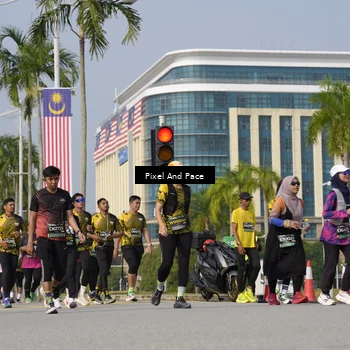 Runner Photo 6496152