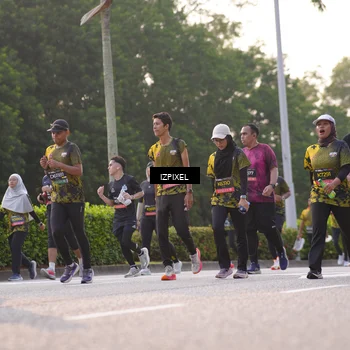 Runner Photo 6496159