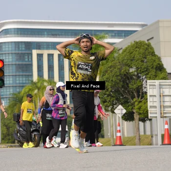 Runner Photo 6496172