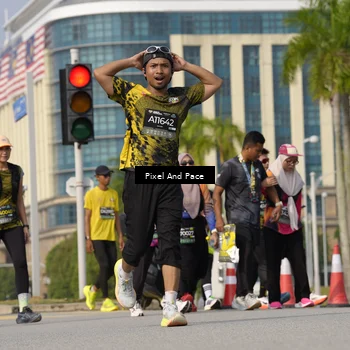 Runner Photo 6496184