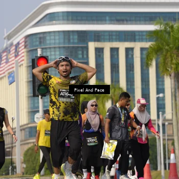 Runner Photo 6496196