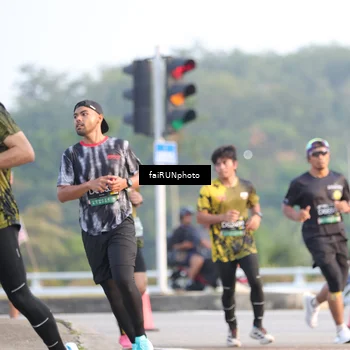 Runner Photo 6496241