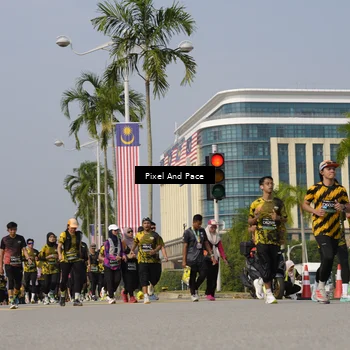 Runner Photo 6496254