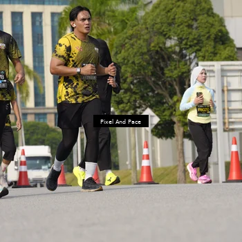 Runner Photo 6496278