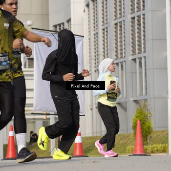 Runner Photo 6496315