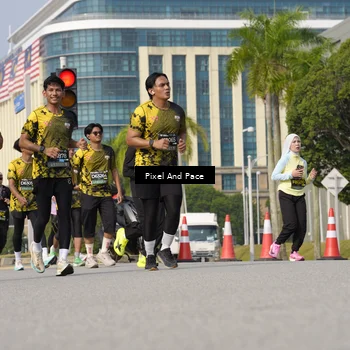 Runner Photo 6496319