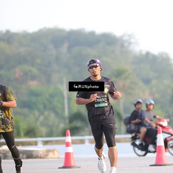 Runner Photo 6496331