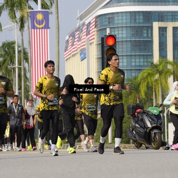 Runner Photo 6496345
