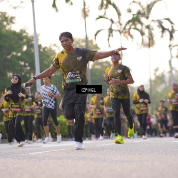 Runner Photo 6496379