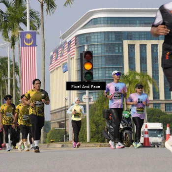 Runner Photo 6496392