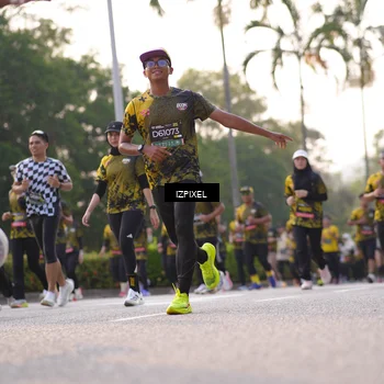 Runner Photo 6496403