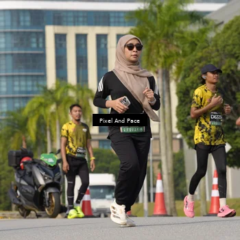 Runner Photo 6496408