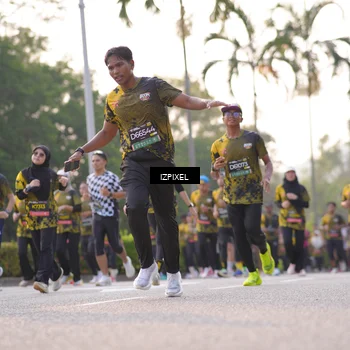 Runner Photo 6496413