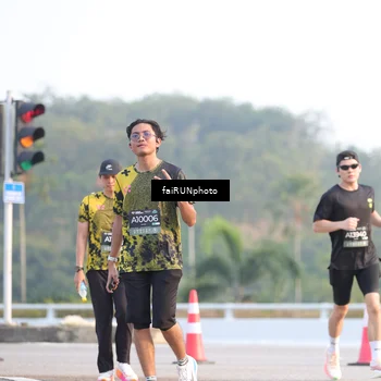 Runner Photo 6496419