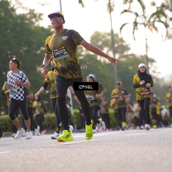 Runner Photo 6496431