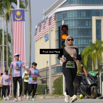 Runner Photo 6496444